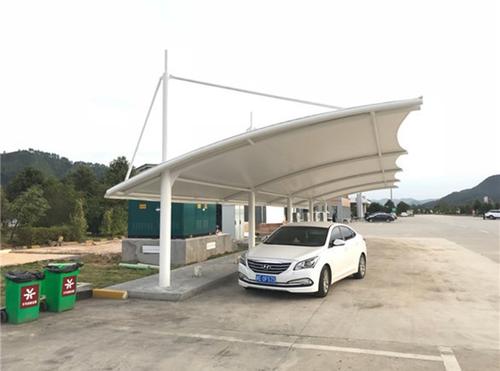 停車雨棚